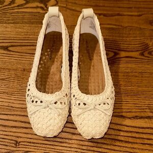 Kelsi Dagger Cream Crochet Flats